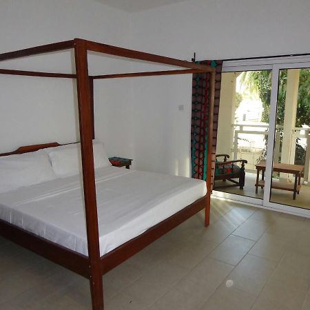 Sarawally Guesthouse Ampaya Εξωτερικό φωτογραφία